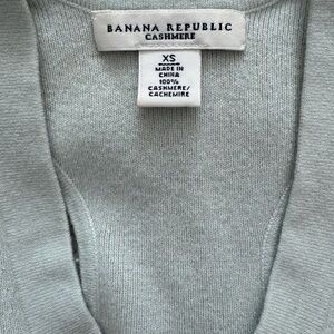 Banana Republic 100% Cashmere Tank Top Light Blue XS Soft Minimalist Luxury